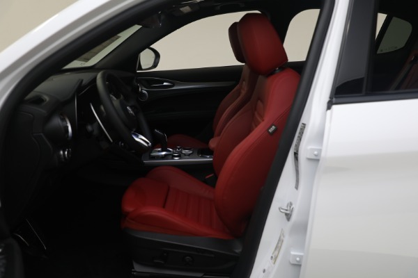 New 2024 Alfa Romeo Stelvio Ti for sale $56,696 at Pagani of Greenwich in Greenwich CT 06830 21