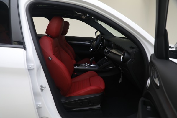 New 2024 Alfa Romeo Stelvio Ti for sale $56,696 at Pagani of Greenwich in Greenwich CT 06830 24