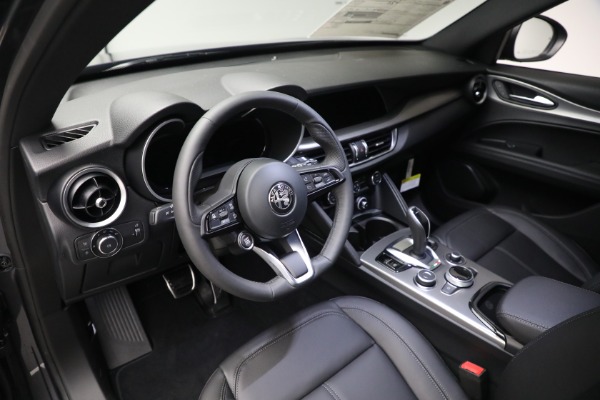 New 2024 Alfa Romeo Stelvio Ti for sale $53,330 at Pagani of Greenwich in Greenwich CT 06830 21