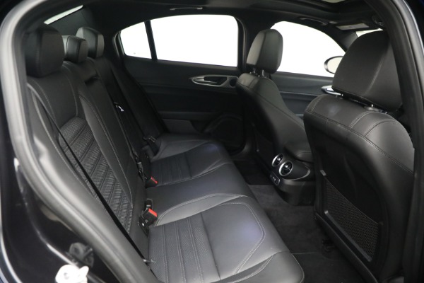 Used 2024 Alfa Romeo Giulia Veloce for sale Sold at Pagani of Greenwich in Greenwich CT 06830 18