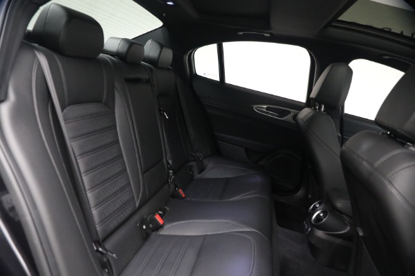 Used 2024 Alfa Romeo Giulia Veloce for sale Sold at Pagani of Greenwich in Greenwich CT 06830 20