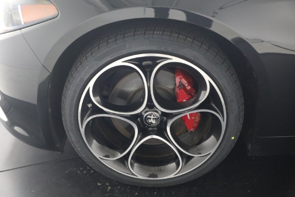 Used 2024 Alfa Romeo Giulia Veloce for sale Sold at Pagani of Greenwich in Greenwich CT 06830 24