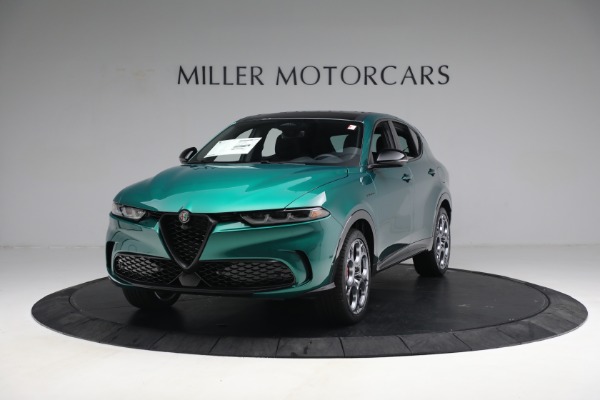 New 2024 Alfa Romeo Tonale Veloce for sale $57,490 at Pagani of Greenwich in Greenwich CT 06830 1