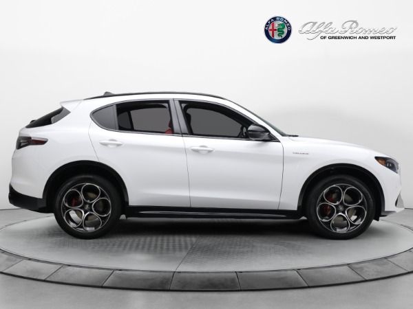 New 2024 Alfa Romeo Stelvio Veloce for sale $57,395 at Pagani of Greenwich in Greenwich CT 06830 17