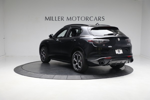 New 2024 Alfa Romeo Stelvio Veloce for sale $57,305 at Pagani of Greenwich in Greenwich CT 06830 8