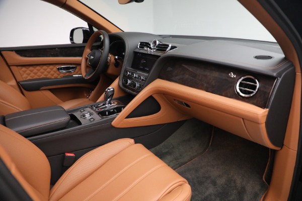 Used 2021 Bentley Bentayga V8 for sale $149,900 at Pagani of Greenwich in Greenwich CT 06830 24