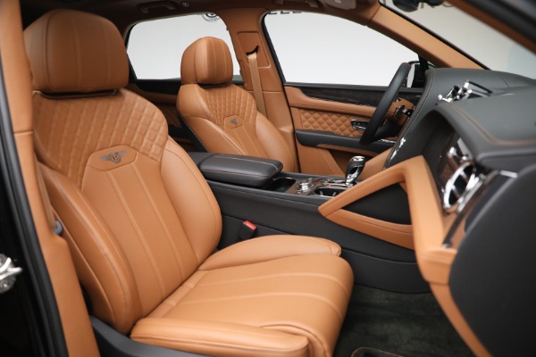 Used 2021 Bentley Bentayga V8 for sale $149,900 at Pagani of Greenwich in Greenwich CT 06830 26