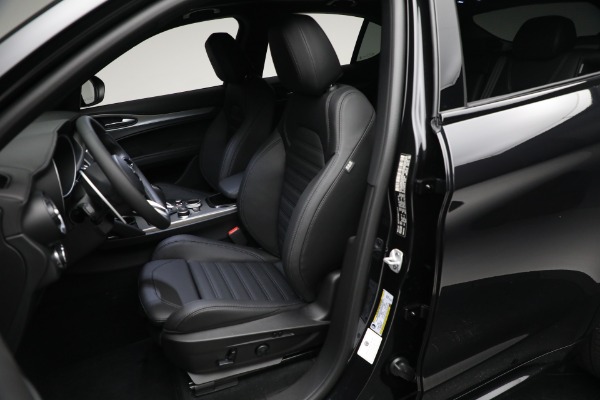 New 2024 Alfa Romeo Stelvio Veloce for sale $57,305 at Pagani of Greenwich in Greenwich CT 06830 22