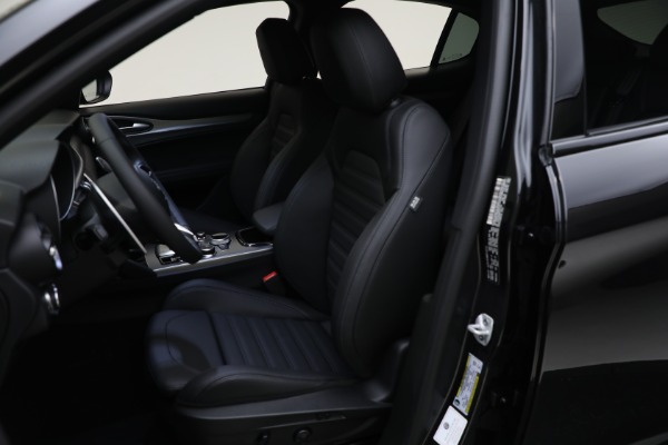 New 2024 Alfa Romeo Stelvio Veloce for sale Call for price at Pagani of Greenwich in Greenwich CT 06830 23