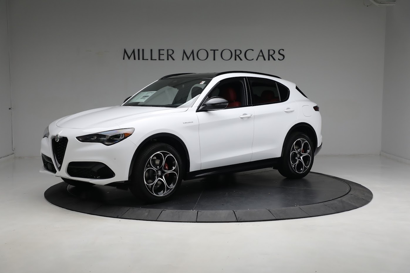 New 2024 Alfa Romeo Stelvio Veloce for sale $56,695 at Pagani of Greenwich in Greenwich CT 06830 1