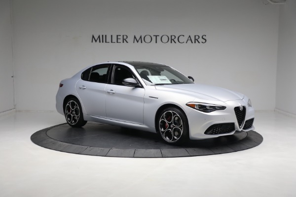 New 2024 Alfa Romeo Giulia Competizione for sale $58,160 at Pagani of Greenwich in Greenwich CT 06830 17