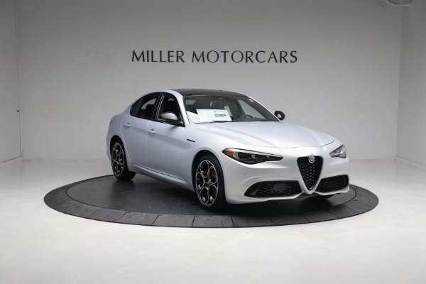 New 2024 Alfa Romeo Giulia Competizione for sale $58,160 at Pagani of Greenwich in Greenwich CT 06830 18