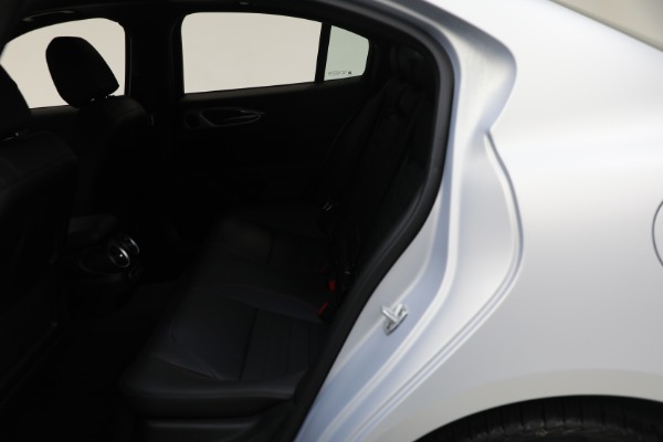 New 2024 Alfa Romeo Giulia Competizione for sale $58,160 at Pagani of Greenwich in Greenwich CT 06830 26
