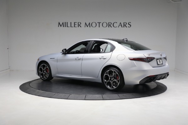 New 2024 Alfa Romeo Giulia Competizione for sale $58,160 at Pagani of Greenwich in Greenwich CT 06830 7