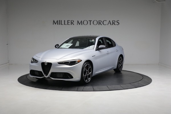 New 2024 Alfa Romeo Giulia Competizione for sale $58,160 at Pagani of Greenwich in Greenwich CT 06830 1
