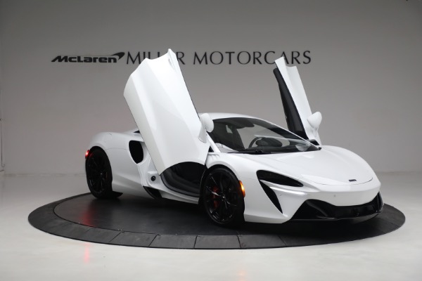 New 2023 McLaren Artura for sale Call for price at Pagani of Greenwich in Greenwich CT 06830 17