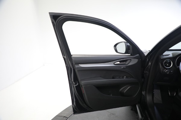 New 2024 Alfa Romeo Stelvio Veloce for sale Sold at Pagani of Greenwich in Greenwich CT 06830 24