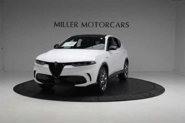 New 2024 Alfa Romeo Tonale Veloce for sale $55,290 at Pagani of Greenwich in Greenwich CT 06830 1