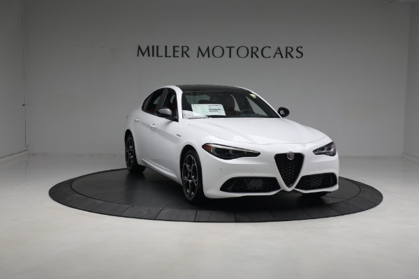 New 2024 Alfa Romeo Giulia Veloce for sale $55,285 at Pagani of Greenwich in Greenwich CT 06830 18
