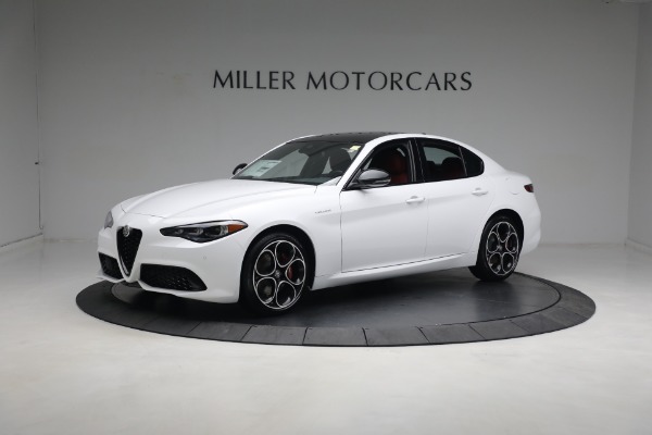 New 2024 Alfa Romeo Giulia Veloce for sale $55,285 at Pagani of Greenwich in Greenwich CT 06830 3
