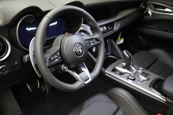 New 2024 Alfa Romeo Stelvio Veloce for sale Sold at Pagani of Greenwich in Greenwich CT 06830 26