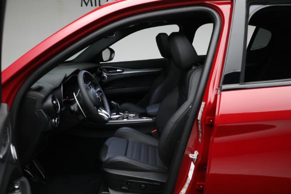 New 2024 Alfa Romeo Stelvio Veloce for sale Sold at Pagani of Greenwich in Greenwich CT 06830 27