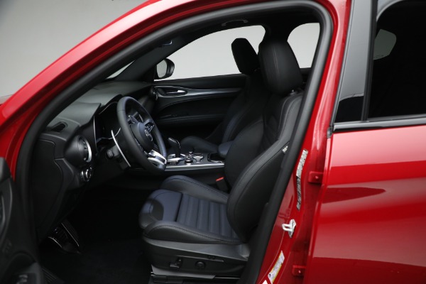 New 2024 Alfa Romeo Stelvio Veloce for sale $54,220 at Pagani of Greenwich in Greenwich CT 06830 25