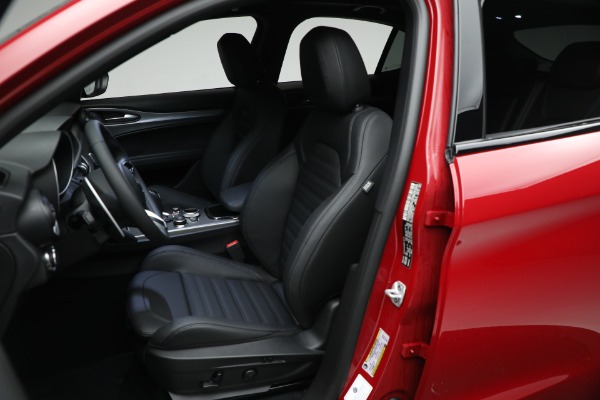 New 2024 Alfa Romeo Stelvio Veloce for sale $54,220 at Pagani of Greenwich in Greenwich CT 06830 26