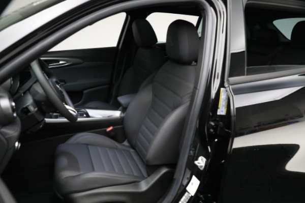 Used 2024 Alfa Romeo Tonale Ti for sale $30,900 at Pagani of Greenwich in Greenwich CT 06830 26