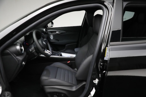 New 2024 Alfa Romeo Tonale Ti for sale $52,790 at Pagani of Greenwich in Greenwich CT 06830 27