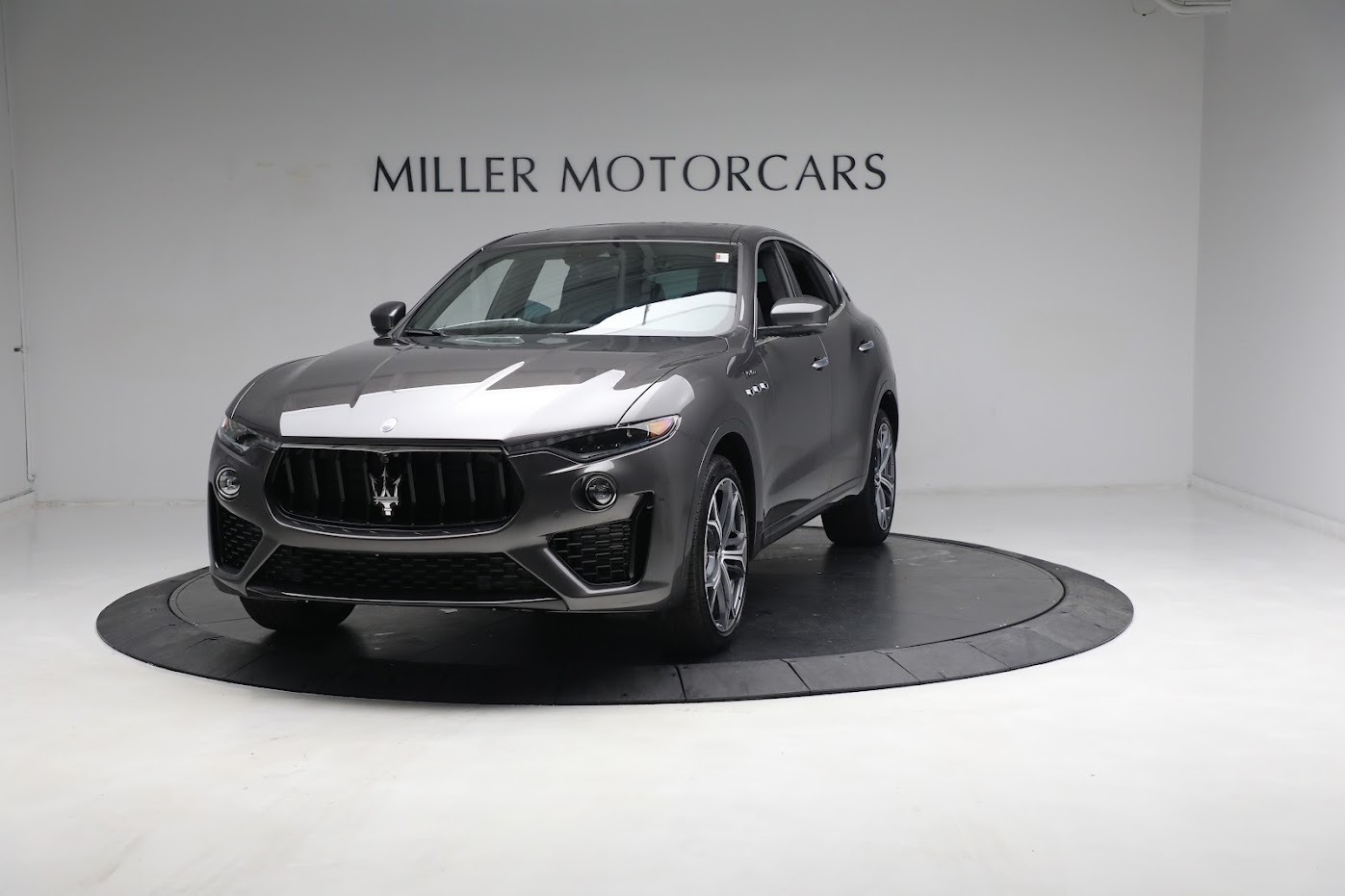 New 2023 Maserati Levante Modena for sale $101,989 at Pagani of Greenwich in Greenwich CT 06830 1