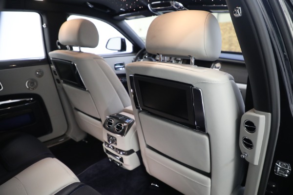 Used 2019 Rolls-Royce Black Badge Ghost for sale $225,900 at Pagani of Greenwich in Greenwich CT 06830 27