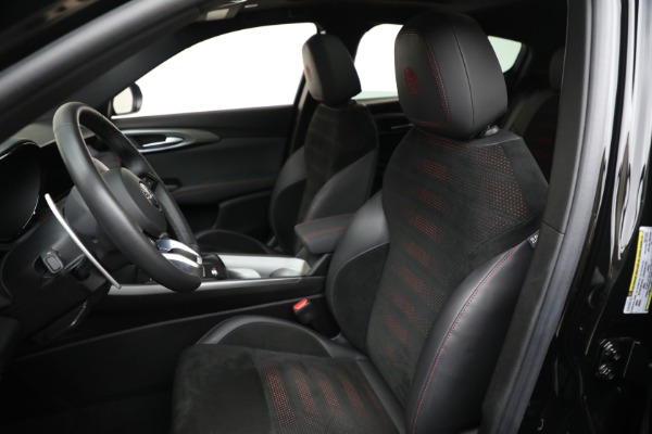 Used 2024 Alfa Romeo Tonale Veloce for sale Sold at Pagani of Greenwich in Greenwich CT 06830 13