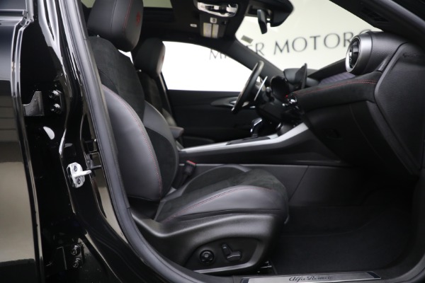 Used 2024 Alfa Romeo Tonale Veloce for sale Sold at Pagani of Greenwich in Greenwich CT 06830 17