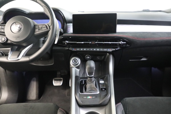 Used 2024 Alfa Romeo Tonale Veloce for sale Sold at Pagani of Greenwich in Greenwich CT 06830 21