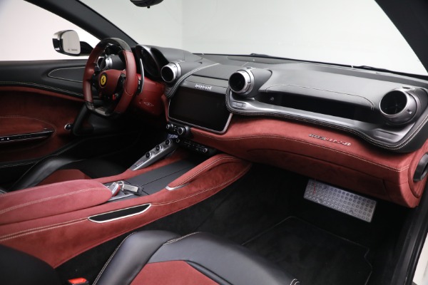 Used 2018 Ferrari GTC4Lusso for sale $225,900 at Pagani of Greenwich in Greenwich CT 06830 16