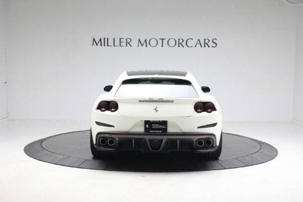 Used 2018 Ferrari GTC4Lusso for sale $225,900 at Pagani of Greenwich in Greenwich CT 06830 5