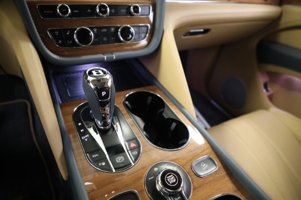 Used 2023 Bentley Bentayga V8 for sale $183,900 at Pagani of Greenwich in Greenwich CT 06830 23