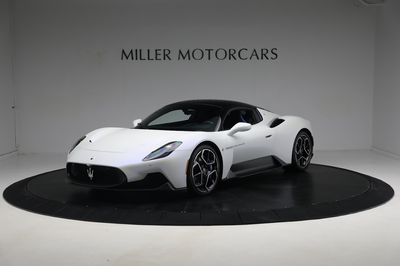 Used 2022 Maserati MC20 for sale $203,900 at Pagani of Greenwich in Greenwich CT 06830 1