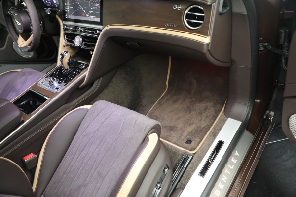 Used 2023 Bentley Flying Spur Speed for sale $289,900 at Pagani of Greenwich in Greenwich CT 06830 22
