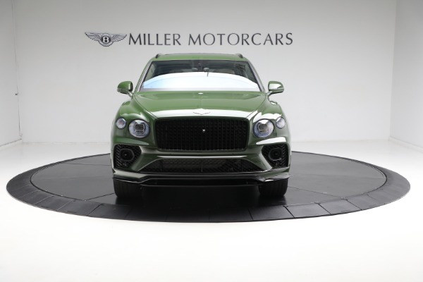 Used 2023 Bentley Bentayga EWB Azure V8 for sale Sold at Pagani of Greenwich in Greenwich CT 06830 20