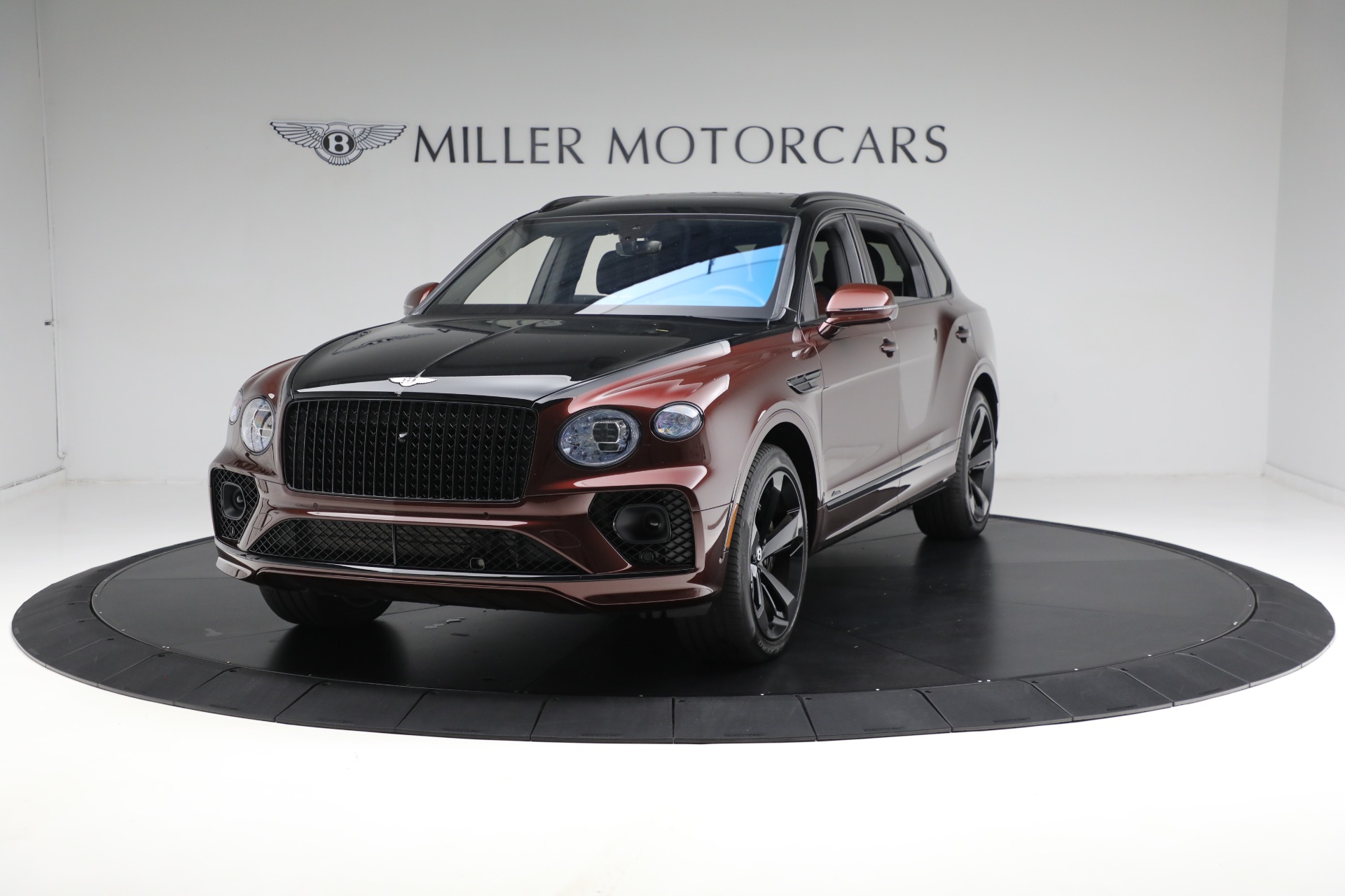 Used 2023 Bentley Bentayga EWB Azure V8 for sale $264,900 at Pagani of Greenwich in Greenwich CT 06830 1