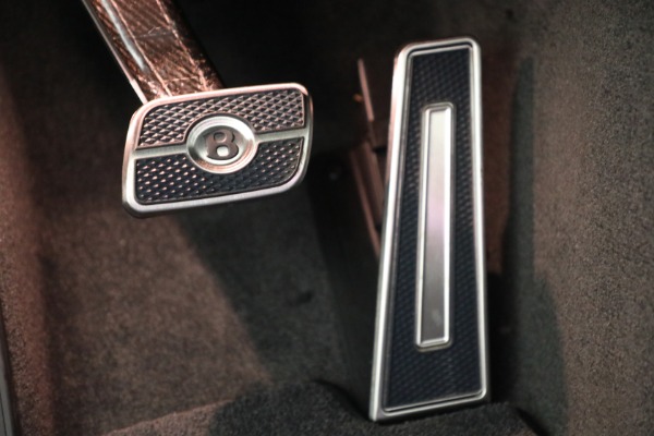 Used 2023 Bentley Continental GT Speed for sale $329,900 at Pagani of Greenwich in Greenwich CT 06830 27