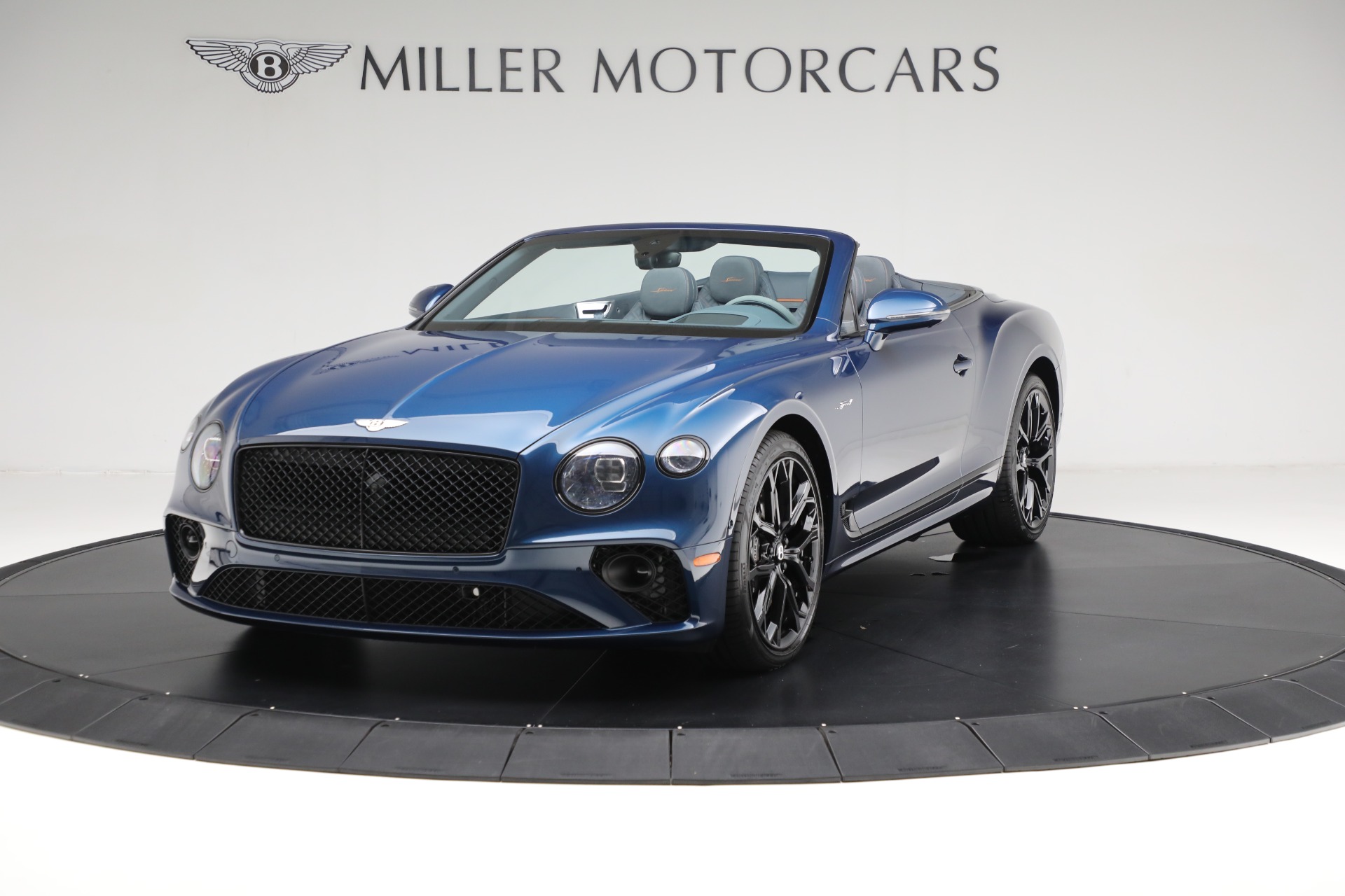Used 2023 Bentley Continental GTC Speed for sale $324,900 at Pagani of Greenwich in Greenwich CT 06830 1