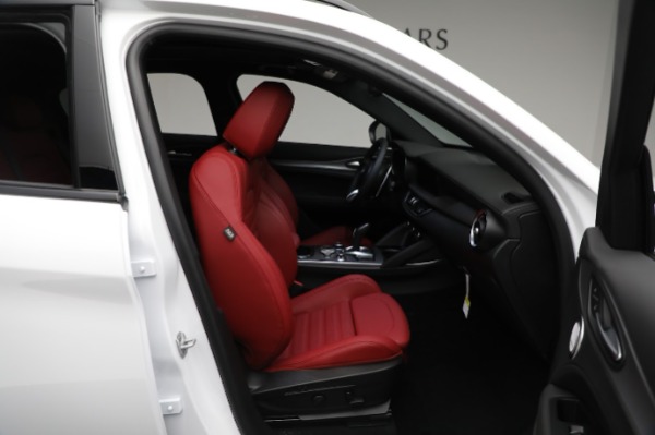 New 2024 Alfa Romeo Stelvio Veloce for sale Sold at Pagani of Greenwich in Greenwich CT 06830 27