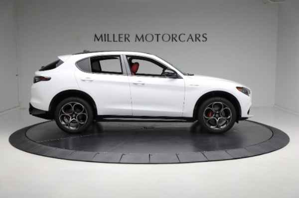 New 2024 Alfa Romeo Stelvio Veloce for sale $57,420 at Pagani of Greenwich in Greenwich CT 06830 16