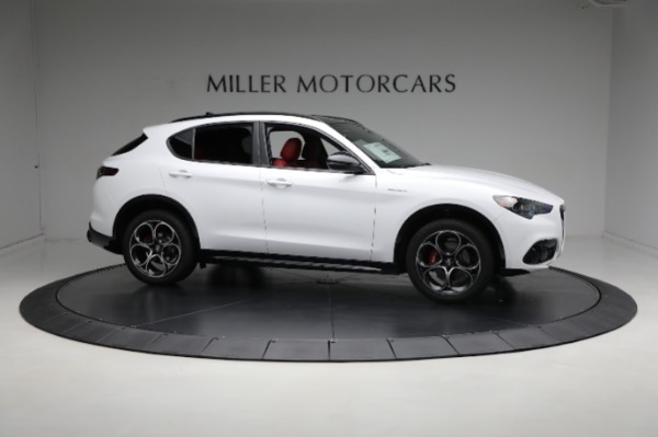 New 2024 Alfa Romeo Stelvio Veloce for sale $57,420 at Pagani of Greenwich in Greenwich CT 06830 17