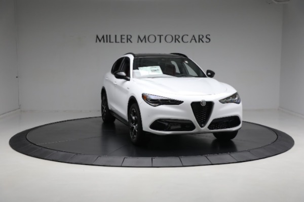 New 2024 Alfa Romeo Stelvio Veloce for sale $57,420 at Pagani of Greenwich in Greenwich CT 06830 20