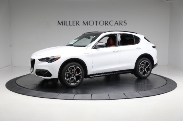 New 2024 Alfa Romeo Stelvio Veloce for sale $57,420 at Pagani of Greenwich in Greenwich CT 06830 1