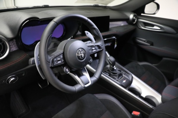 Used 2024 Alfa Romeo Tonale Veloce for sale $28,900 at Pagani of Greenwich in Greenwich CT 06830 23